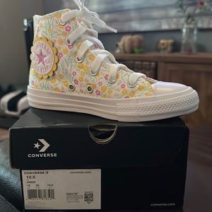 Girls high top converse